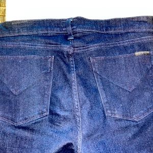 Hudson Krista Midrise skinny jeans Size 32 x 28